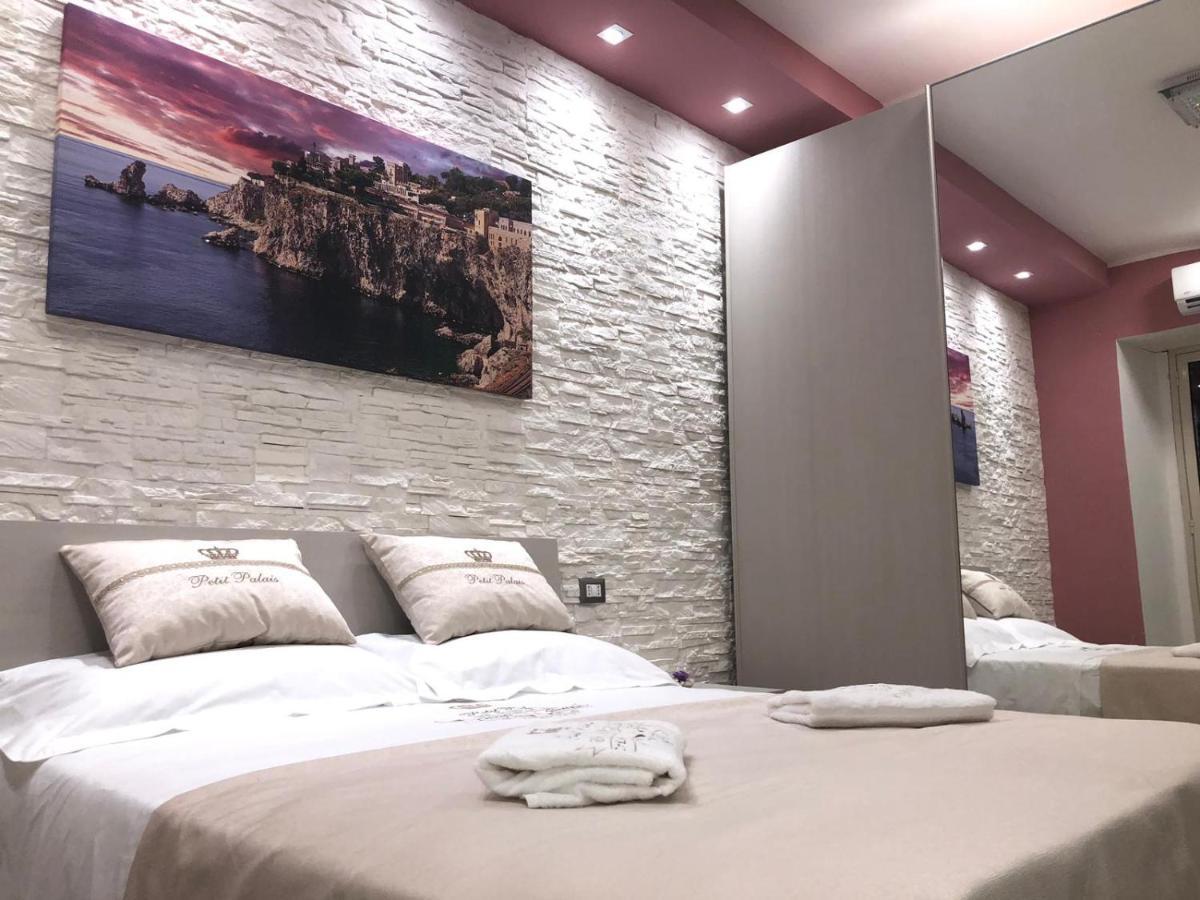 Suite Petit Catania Exterior photo